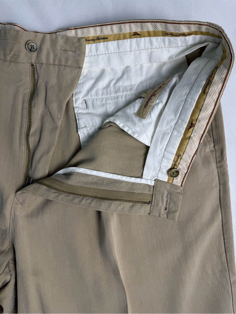 Tommy Bahama Bamboo Silk Men's Khaki Herringbone Flat Front Shorts - Picture 7 of 12
